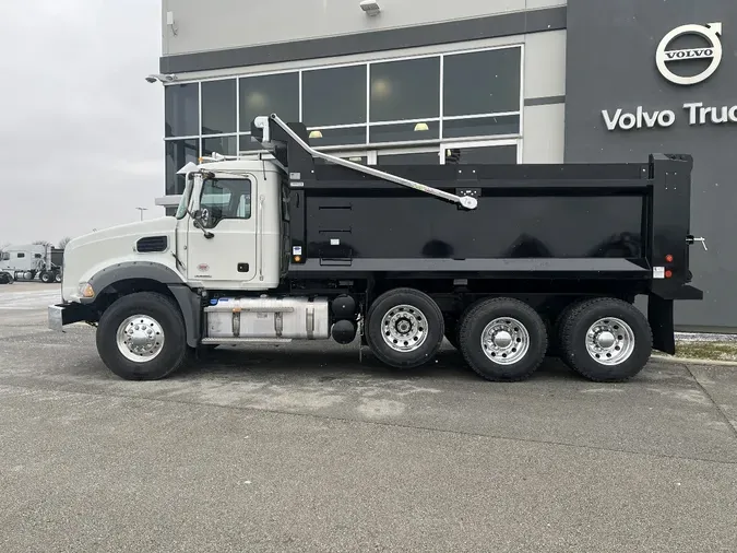 2026 MACK GR64Bae75d1d3d8864322770310ac4cb5f752