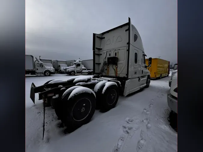 2019 FREIGHTLINER/MERCEDES CASCADIA 125