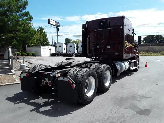 2017 FREIGHTLINER/MERCEDES CASCADIA 125