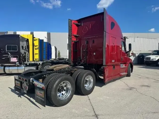 2021 Freightliner Cascadia