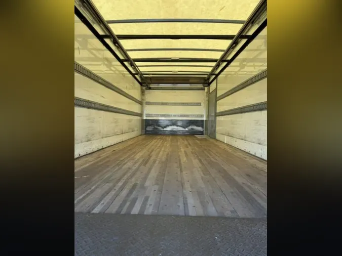 2020 FREIGHTLINER/MERCEDES M2 106