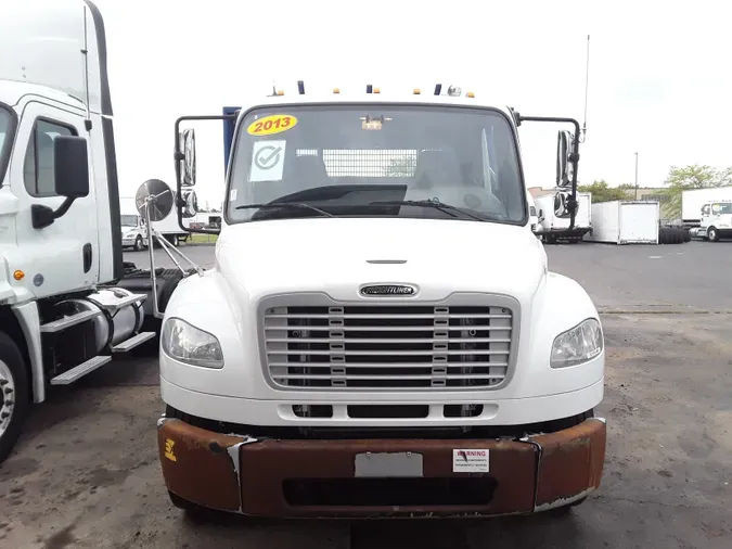 2013 FREIGHTLINER/MERCEDES M2 106