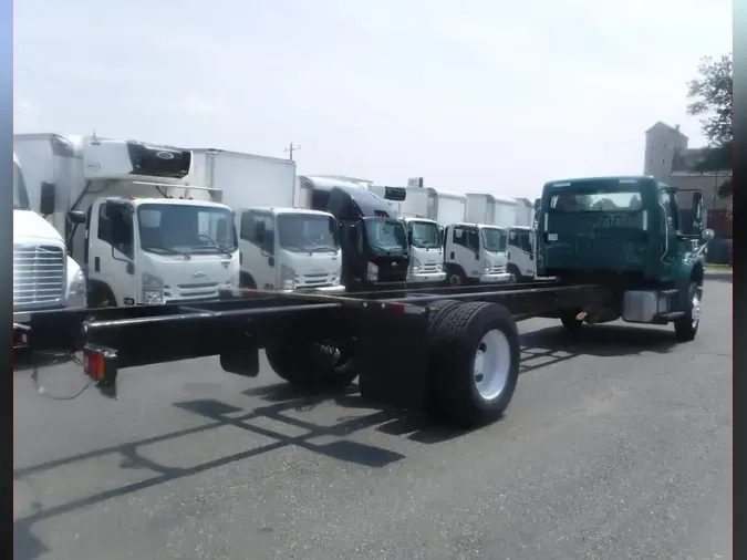 2020 FREIGHTLINER M2 106