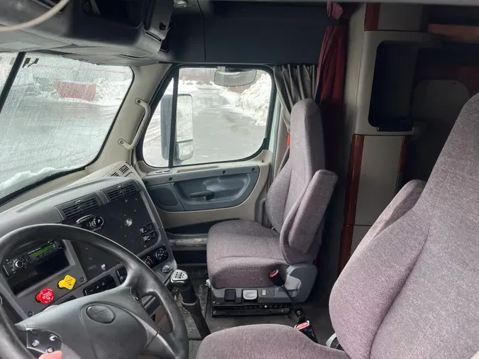 2019 FREIGHTLINER/MERCEDES CASCADIA 125