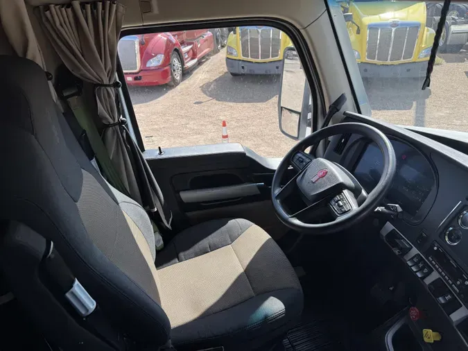 2023 Kenworth T680