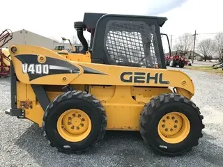 2016 GEHL V400
