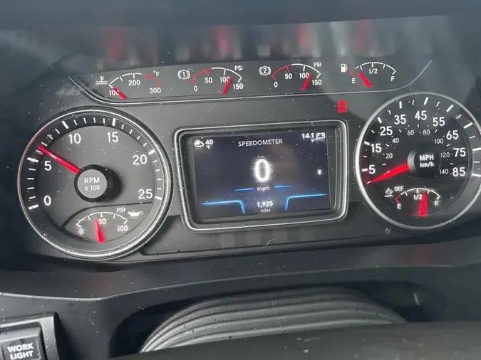 2026 International HX520 SLEEPER