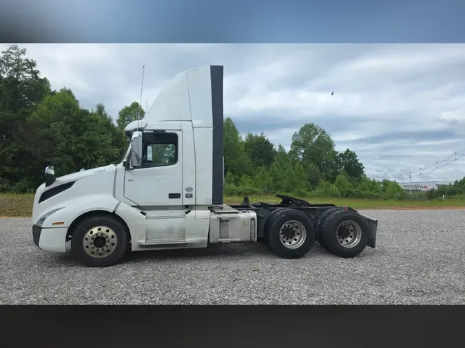 2018 Volvo VNL300