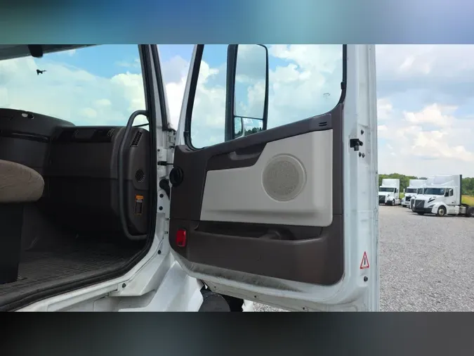 2018 Volvo VNL 740