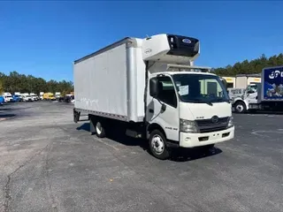 2017 HINO TRUCK 195