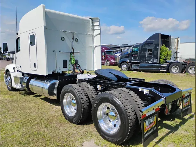 2022 Peterbilt 579ae8f36776b9bdf881c5fd52dd21bb684