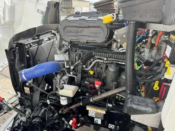 2022 Peterbilt 579ae91f62dbf6e794a3b96062a90f17c68