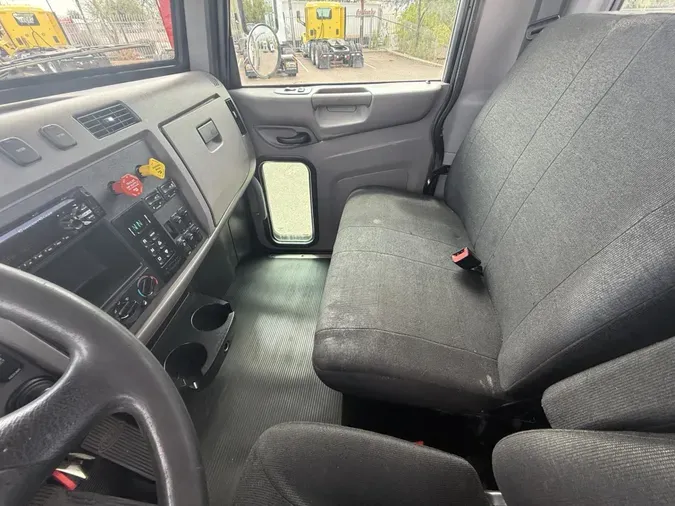 2019 Peterbilt 337