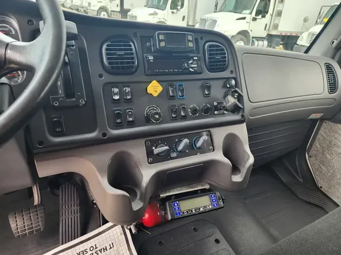 2018 FREIGHTLINER/MERCEDES M2 106ae938ce221a90f4ba858224d0a762941