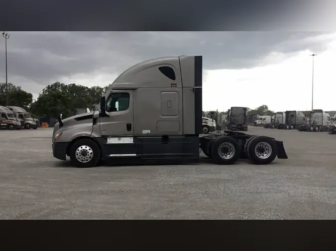 2024 Freightliner Cascadia 126