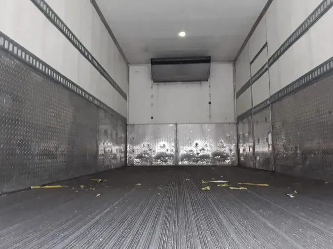 2020 FREIGHTLINER/MERCEDES M2 106