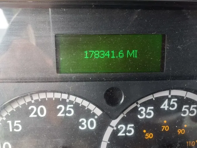 2019 FREIGHTLINER/MERCEDES M2 106