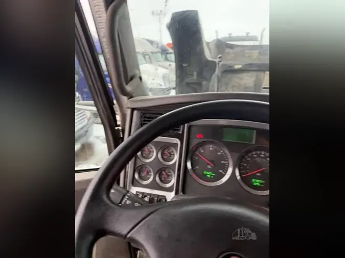 2011 KENWORTH T800ae9ea8b2dcd1ab7a5bbeabbcc0ff50f9