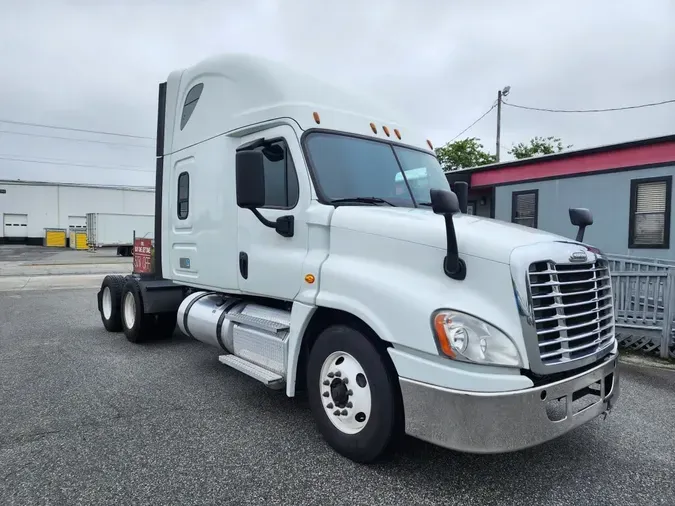2020 FREIGHTLINER CASCADIA 125