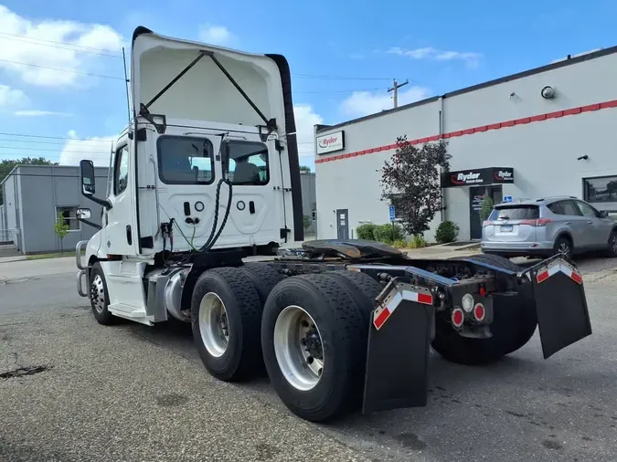 2020 FREIGHTLINER NEW CASCADIA PX12664