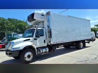 2020 NAVISTAR INTERNATIONAL MV607 (4X2)
