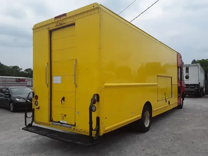 2016 FRTLR CUSTOM CHASSIS CORP MT55