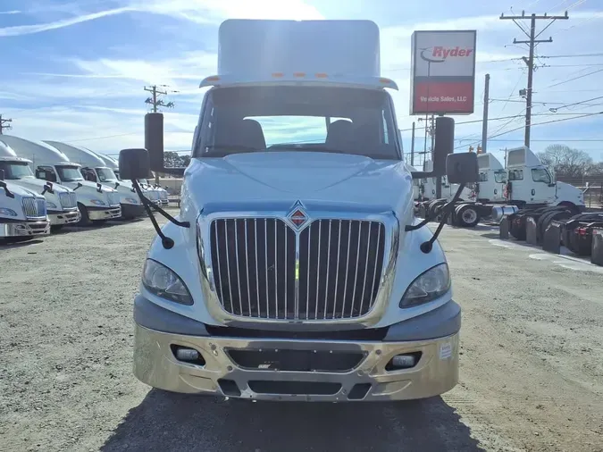 2019 NAVISTAR INTERNATIONAL RH613 DAYCAB S/A