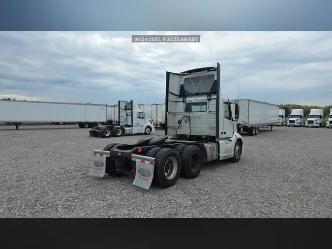 2018 Volvo VNL300
