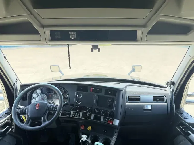 2022 Kenworth T680