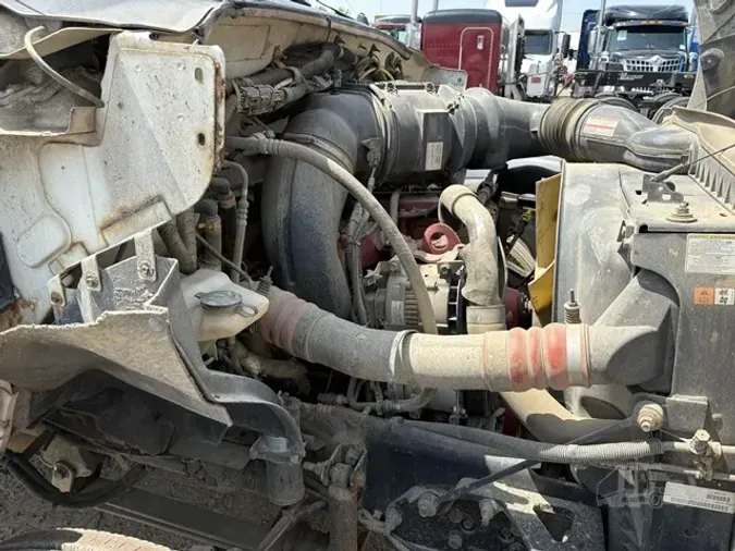 2011 FORD F650 XL SD