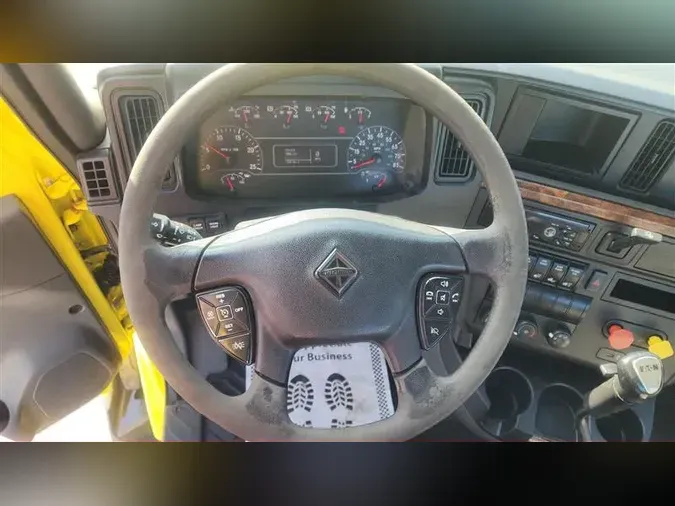 2018 INTERNATIONAL RH613