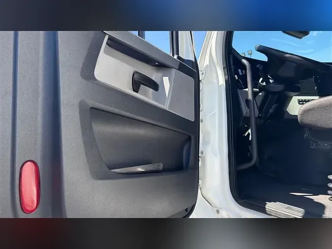 2022 FREIGHTLINER CA116