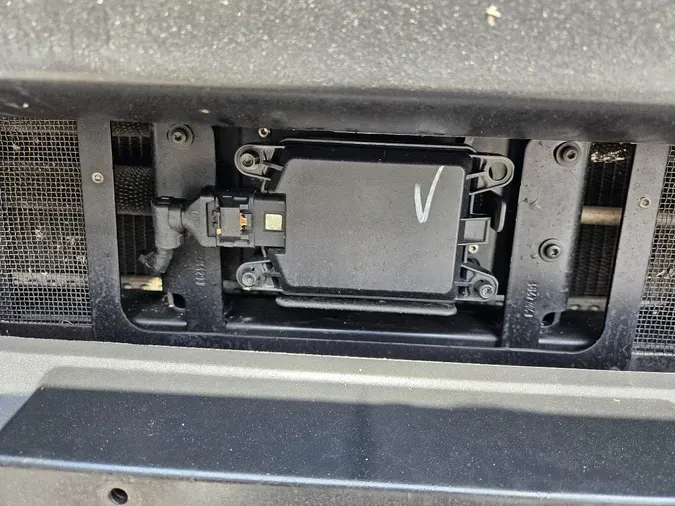 2023 VOLVO VNL64T760