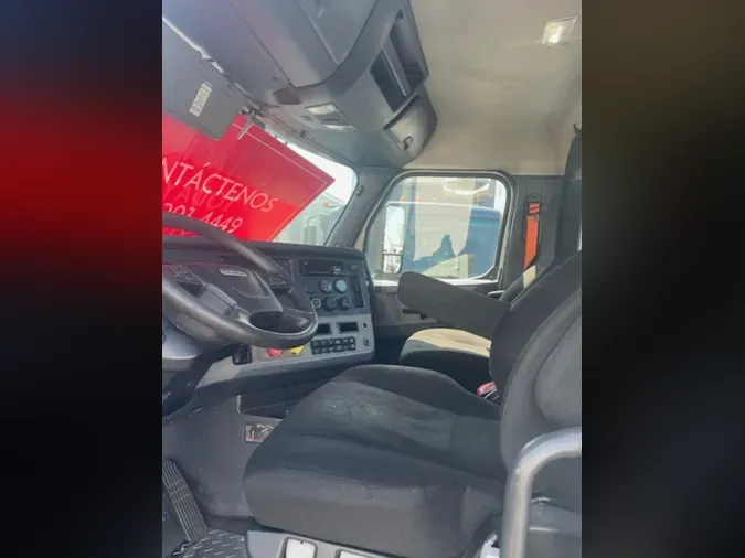 2019 FREIGHTLINER NEW CASCADIA PX12664