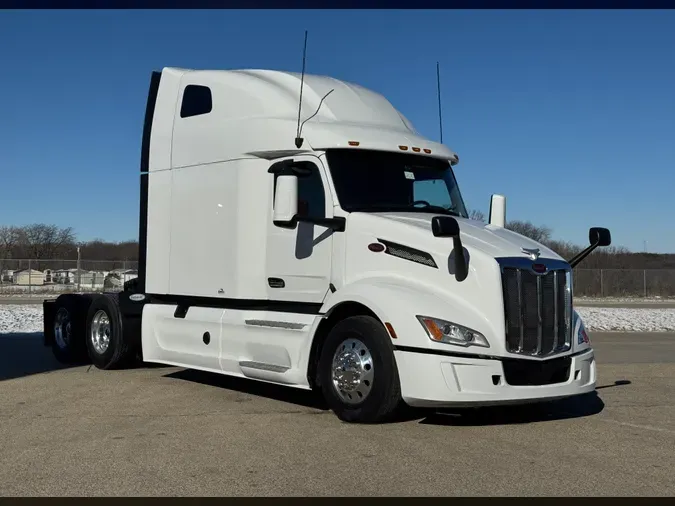 2023 PETERBILT 579