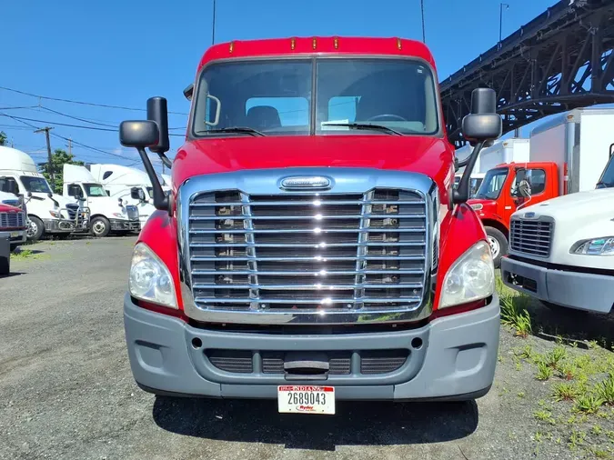 2018 FREIGHTLINER CASCADIA 113