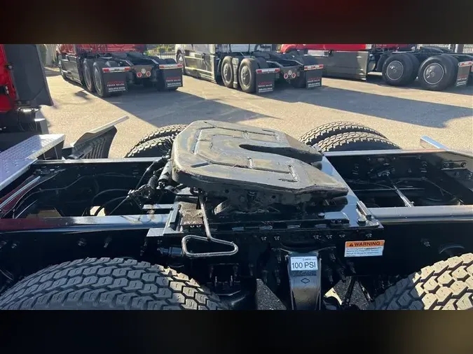 2022 FREIGHTLINER CA126