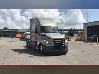 2023 Freightliner Cascadia 126