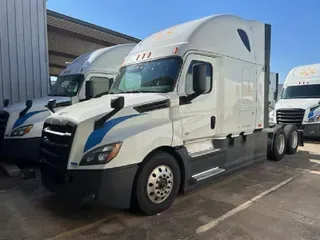 2020 FREIGHTLINER CA126