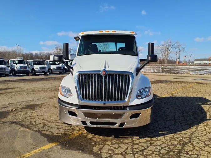 2018 NAVISTAR INTERNATIONAL LT625 DAYCAB T/A