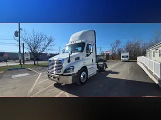 2019 FREIGHTLINER/MERCEDES CASCADIA 113
