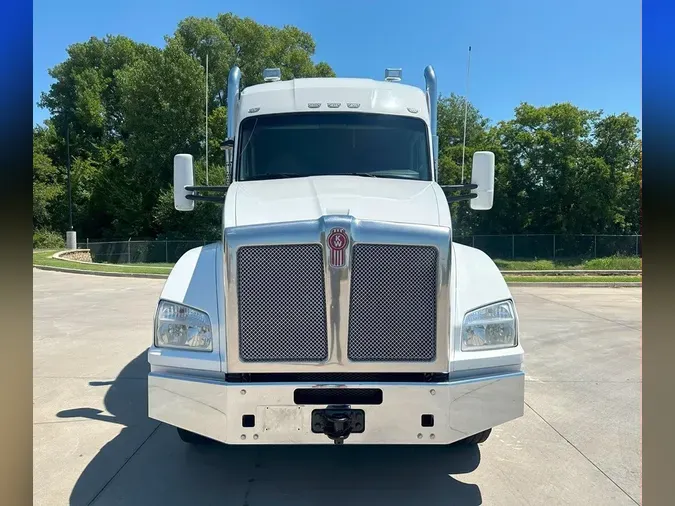 2020 KENWORTH T880