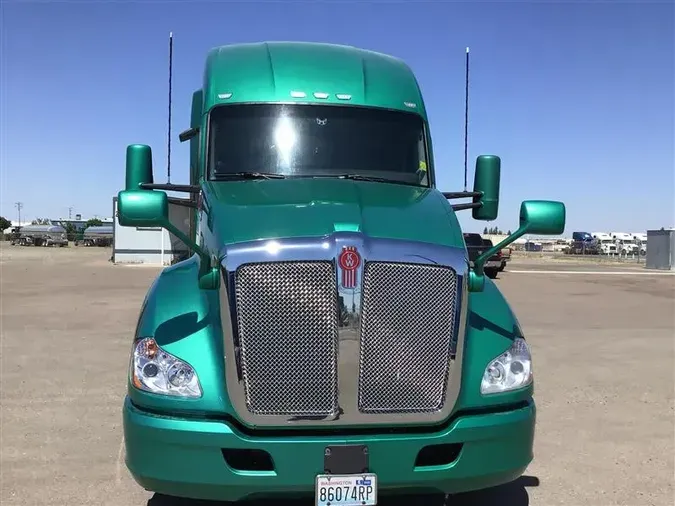 2021 KENWORTH T680