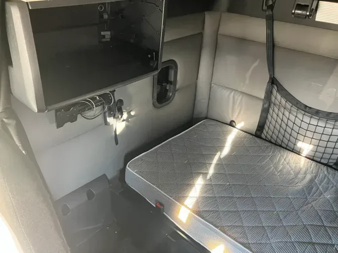 2022 Freightliner Cascadia