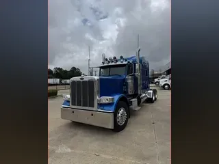 2019 PETERBILT 389