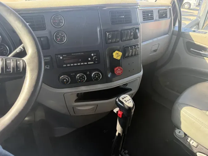 2022 Peterbilt 567