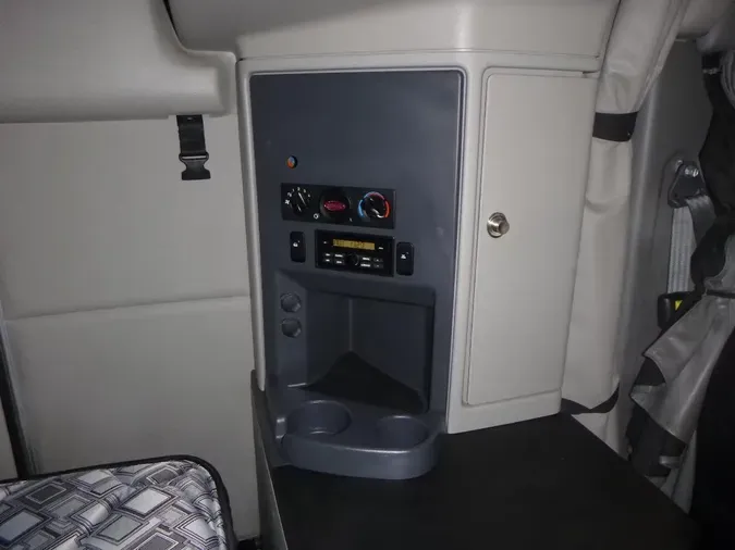 2022 Peterbilt 579