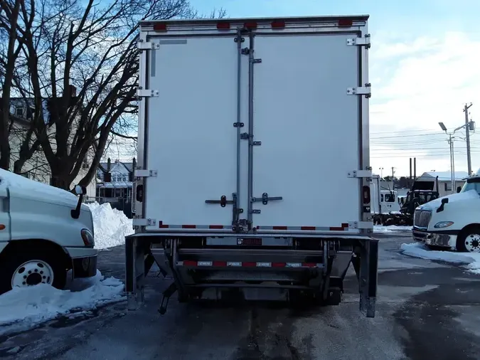 2020 FREIGHTLINER/MERCEDES M2 106