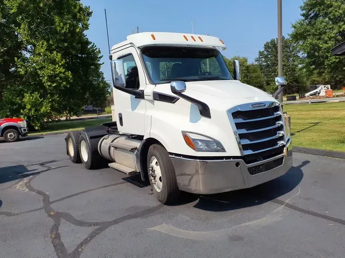 2020 FREIGHTLINER/MERCEDES NEW CASCADIA 116aecbf9e259ecf8aea2347de94777e464
