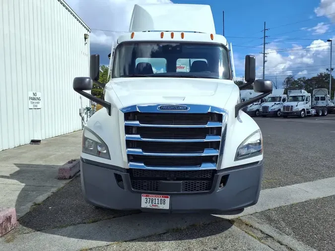 2022 FREIGHTLINER/MERCEDES CASCADIA PX12642ST